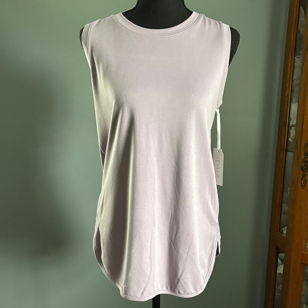 STYLUS Women's Muscle Tee - Soft Lavender